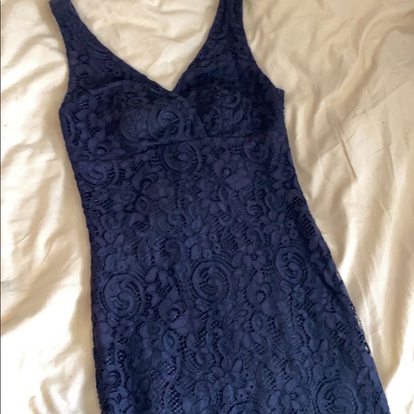 Formal black lace dress - Picture 5 of 6